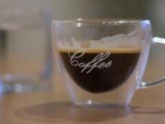 Ученые доказали, что кофе помогает предотвратить глухоту у мужчин