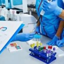 Коронавирус в Украине за сутки 14 553 новых случаев и 467 смертей