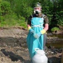 Томские биологи создали препарат, который «поедает» нефть в воде и почве