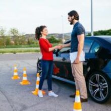 Какими критериями должна обладать хорошая автошкола