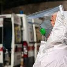 За сутки в Украине обнаружили почти 15 тысяч новых случаев заражения