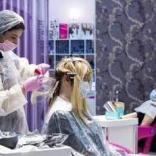 Россиянки стали тратить меньше денег на красоту