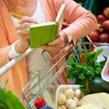 Врач назвал лучшее средство для дезинфекции магазинных продуктов