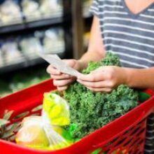 Нельзя экономить даже в кризис: 5 продуктов, которые должны быть качественными
