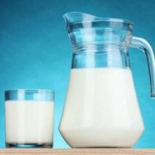 Ученые доказали, что стакан молока в день спасёт от сердечных заболеваний