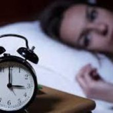 Медики рассказали, с чем могут быть связаны ночные пробуждения