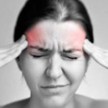 Названа главная причина мигрени у женщин
