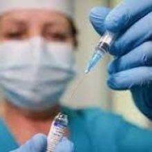 Кого в Украине будут отстранять от работы за отсутствие прививки против COVID-19