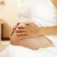 Имеющим риск выкидыша беременным помогут гормонами