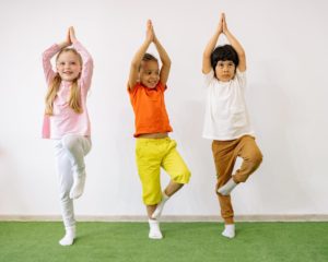 йога с детства до старости йога для всех возрастов